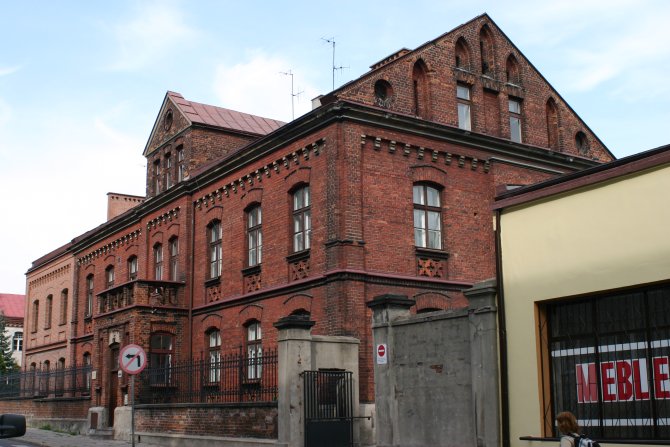 Rote Haus_LG.jpg