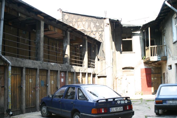 LG_065_gypsy camp.jpg