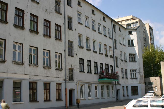 LG_067_resort obuwia slomianego.jpg